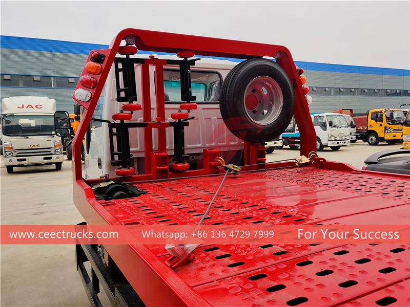 ISUZU NQRレッカー車