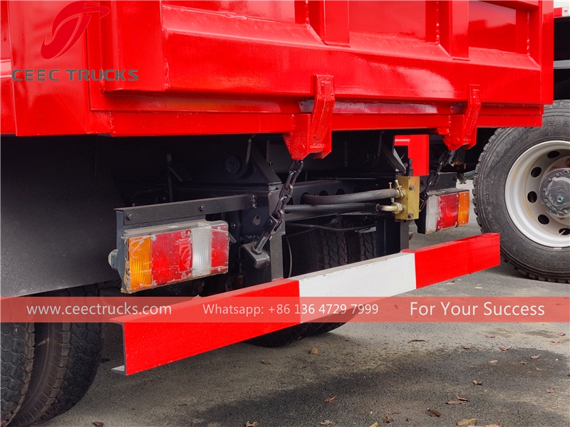 ISUZU 4*2駆動ダンプトラック