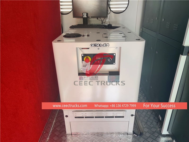 ISUZU 100P 4*2駆動移動ステージトラック