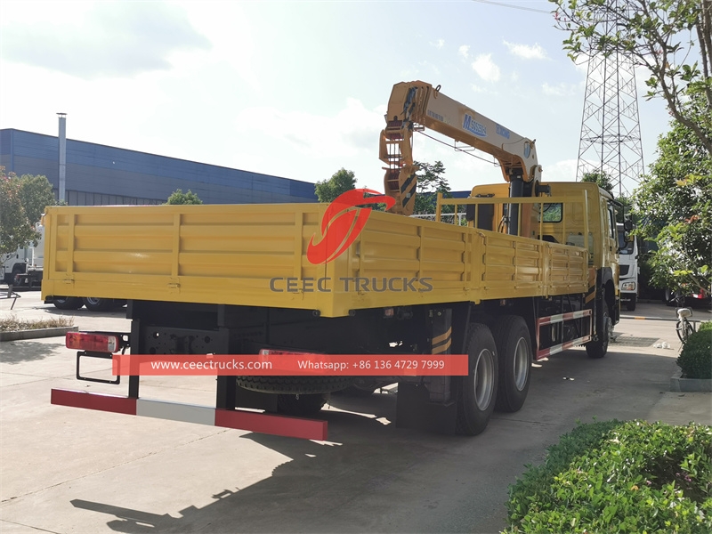 Sinotruk 6×4 400HP 車載クレーン XCMG
