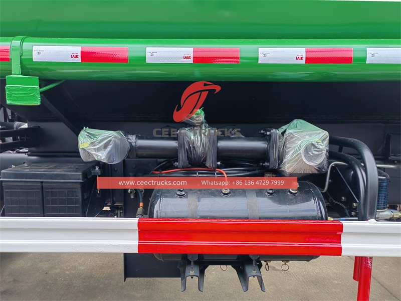 ISUZU FTR 12,000L ウォータータンクローリー ベトナム向け