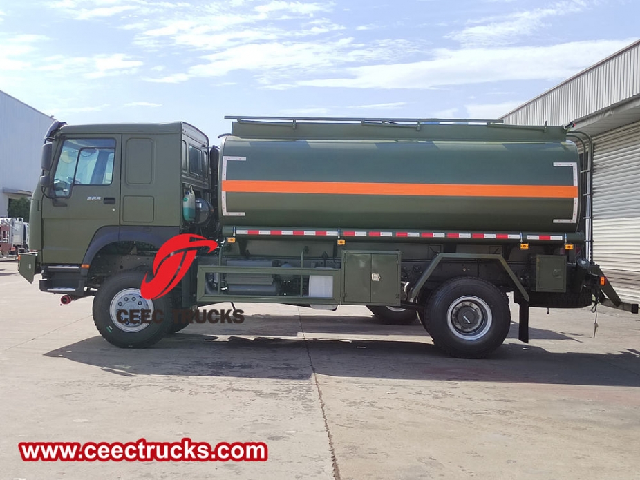 豪沃4x4駆動軍用モバイルディーゼル給油車