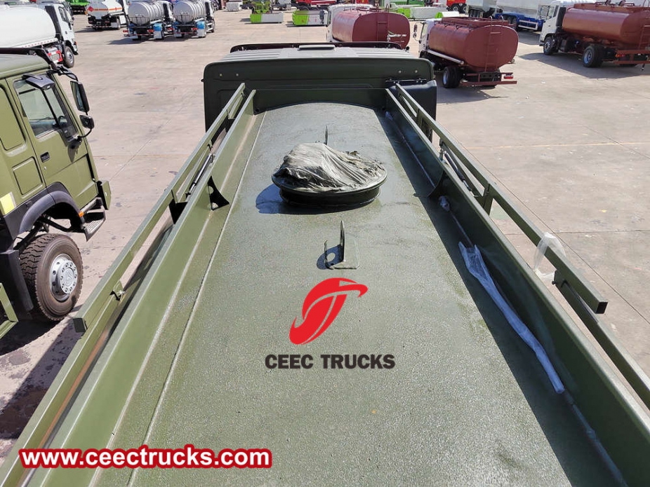 豪沃4x4駆動軍用モバイルディーゼル給油車