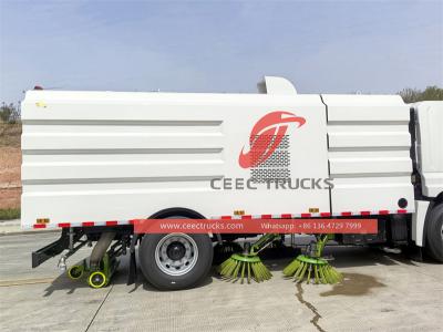 ISUZU 205HP middle-duty road sweeper