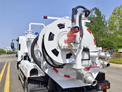 Isuzu NPR combined dredging vehicle