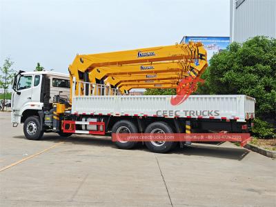 HOWO heavy-duty 371hp truck with 20 tons crane