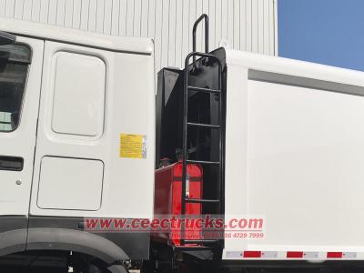 HOWO waste compaction truck
