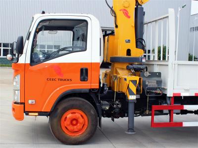 Isuzu ELF 190hp truck with 5 tons telescopic crane