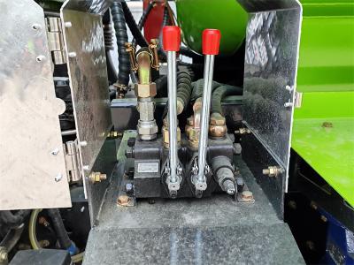 Africa Isuzu NPR vacuum truck with Jet Cleaner