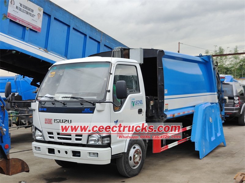 後部ローダートラックのナイロン製スライダーのメンテナンスと交換方法？